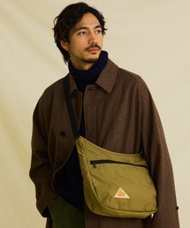 KELTY（ケルティ）の「【KELTY/ケルティ】ショルダーバッグ カーブ・ショルダーエム/CURVE SHOULDER M 2.0（ショルダーバッグ）」
