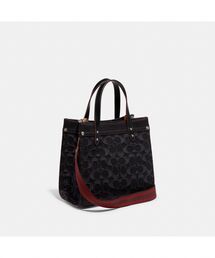 COACH（コーチ）の「フィールド トート 22・シグネチャー デニム