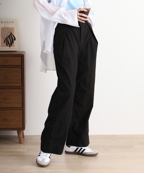 atONE(アットワン)の「atONE ビッグタックツイルパンツ(その他パンツ・レディース・カーキ/ベージュ/ブラック・M/L/LL/4L/3L)」の5枚目の写真
