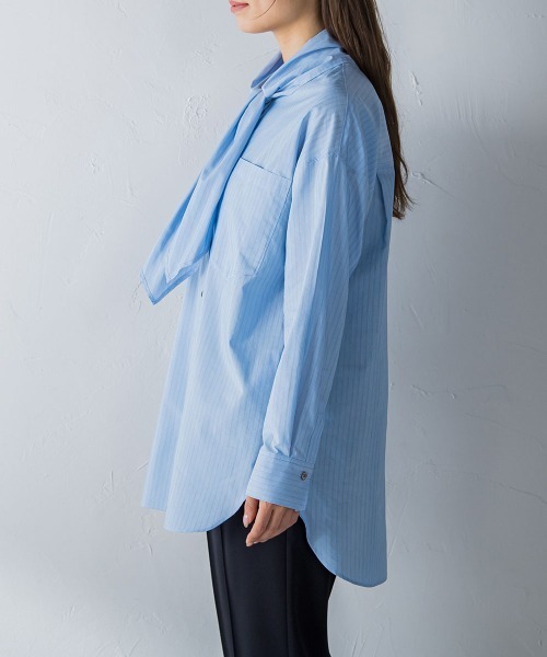 MAYSON GREY(メイソングレイ)の「スカーフネックストライプオーバーシャツ(シャツ/ブラウス・レディース・ブルー系その他/パープル系その他・M)」の8枚目の写真
