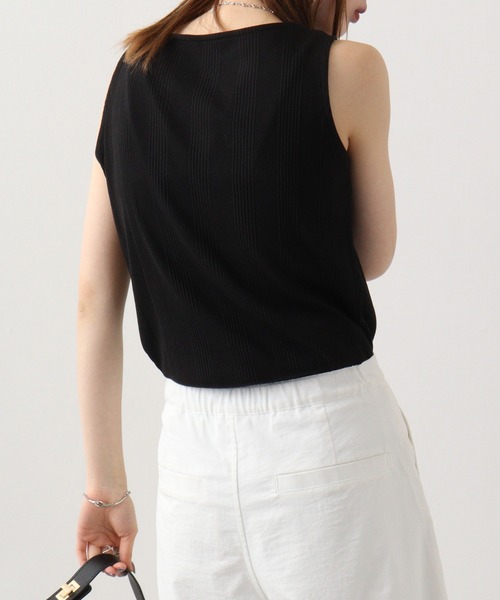 atONE（アットワン）の「atONE ボートネックタンクトップ（タンクトップ・レディース・オフホワイト/チャコールグレー/杢グレー/カーキ/ブラック/ピンクベージュ/グレイッシュベージュ/ベージュ/ブラック系/ホワイト/グレー系/カーキ系/モカ・M/L/3L/4L/LL）」の21枚目の写真
