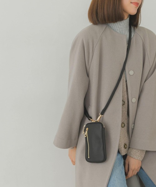 RODE SKO（ロデスコ）の「ファスナーポケットマルチショルダーバッグ（ショルダーバッグ・レディース・ブラック/グレー/アイボリー/ミント・ONE）」の11枚目の写真