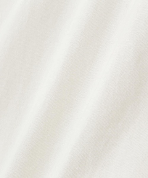 AVIREX(アヴィレックス)の「BACK LOGO TAPE TOPS/ バックロゴテープトップス(Tシャツ/カットソー・レディース・ブラック/ホワイト系2・F)」の20枚目の写真