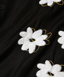 NOMA t.d.（ノーマティーディー）の「Floral Hand Embroidery Shirt