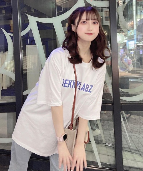 Chick(チック)の「▲Front Logo SS Tee / フロントロゴ半袖Tシャツ(Tシャツ/カットソー・レディース・ブラック/ベージュ/ホワイト・M/L/XL)」の9枚目の写真