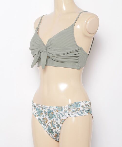 TOTASU ELEVEN(トータスイレブン)の「TOTASU ELEVEN/トータスイレブン 小花柄/エスニック柄ショーツ/無地 /リブ素材/2wayショルダーフロントリボンビキニ 32172(水着・レディース・グリーン/オレンジ/ブラウン・9号)」の6枚目の写真