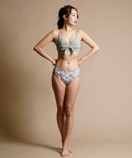 TOTASU ELEVEN(トータスイレブン)の「TOTASU ELEVEN/トータスイレブン 小花柄/エスニック柄ショーツ/無地 /リブ素材/2wayショルダーフロントリボンビキニ 32172(水着・レディース・グリーン/オレンジ/ブラウン・9号)」の11枚目の写真