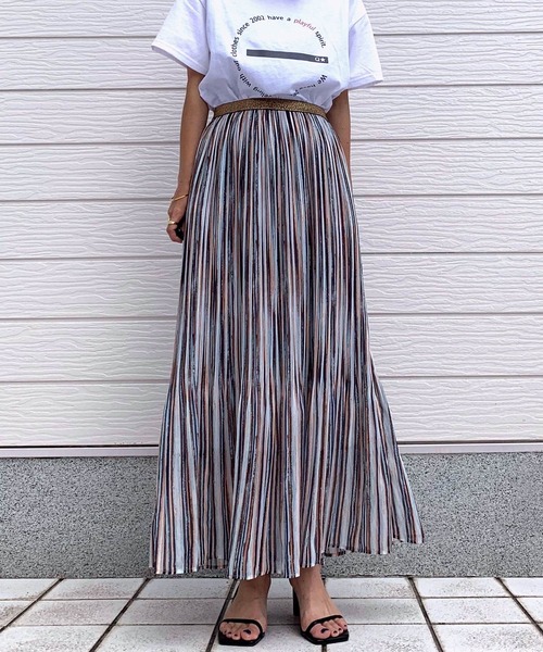 Q（キュー）の「ペイントストライププリーツスカート（スカート・レディース・パープル系/ブラウン系・MEDIUM）」の3枚目の写真