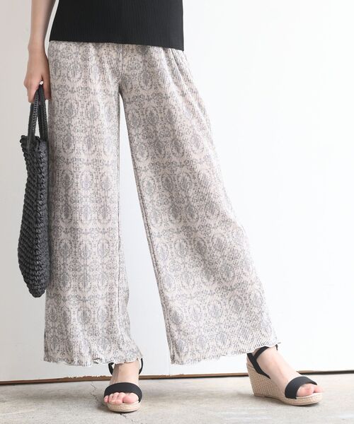 rps（アールピーエス）の「柄アソートプリーツパンツ（その他パンツ・レディース・アイボリー/ブラック系その他2/ブラック/チャコールグレー/ブラック系その他3/グリーン/ベージュ/ネイビー/ブルー・フリー）」の2枚目の写真