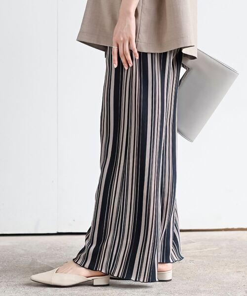 rps（アールピーエス）の「柄アソートプリーツパンツ（その他パンツ・レディース・アイボリー/ブラック系その他2/ブラック/チャコールグレー/ブラック系その他3/グリーン/ベージュ/ネイビー/ブルー・フリー）」の22枚目の写真