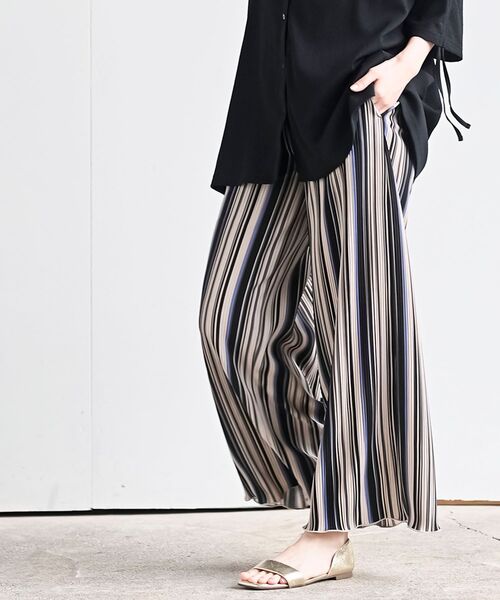 rps（アールピーエス）の「柄アソートプリーツパンツ（その他パンツ・レディース・アイボリー/ブラック系その他2/ブラック/チャコールグレー/ブラック系その他3/グリーン/ベージュ/ネイビー/ブルー・フリー）」の16枚目の写真