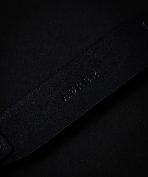 ADRER(アドラー)の「leather × metal belting bangle / レザー×メタルベルトバングル(ブレスレット・メンズ・ブラック・FREE)」の14枚目の写真