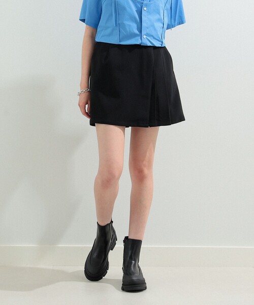 Ray BEAMS（レイビームス）の「Ray BEAMS / ラップ ミニ ショート パンツ（その他パンツ・レディース・ブラック/カーキ・0/1）」の2枚目の写真