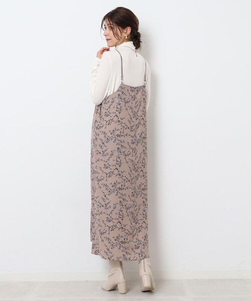 DRESKIP(ドレスキップ)の「◆大人なシアー感 レイヤードにぴったりのインナータートル【SHOO WARM/吸湿発熱】(Tシャツ/カットソー・レディース・オフホワイト/ホワイト系5/ブラック/スモーキーグリーン系/ライトオレンジ系/サックスブルー/ライトグレー・02/03/04)」の15枚目の写真