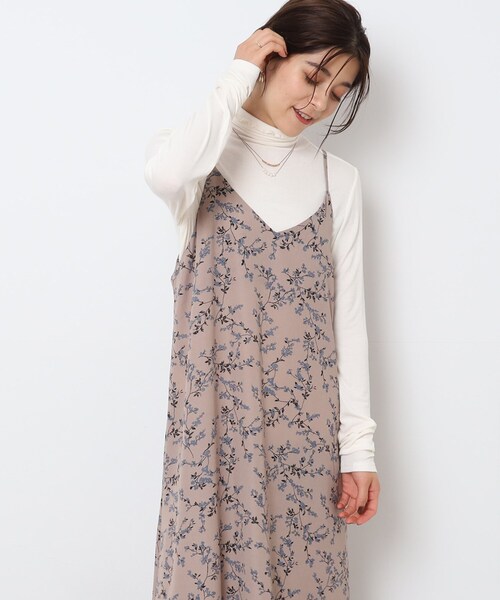 DRESKIP(ドレスキップ)の「◆大人なシアー感 レイヤードにぴったりのインナータートル【SHOO WARM/吸湿発熱】(Tシャツ/カットソー・レディース・オフホワイト/ホワイト系5/ブラック/スモーキーグリーン系/ライトオレンジ系/サックスブルー/ライトグレー・02/03/04)」の16枚目の写真