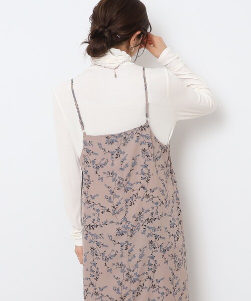 DRESKIP(ドレスキップ)の「◆大人なシアー感 レイヤードにぴったりのインナータートル【SHOO WARM/吸湿発熱】(Tシャツ/カットソー・レディース・オフホワイト/ホワイト系5/ブラック/スモーキーグリーン系/ライトオレンジ系/サックスブルー/ライトグレー・02/03/04)」の18枚目の写真