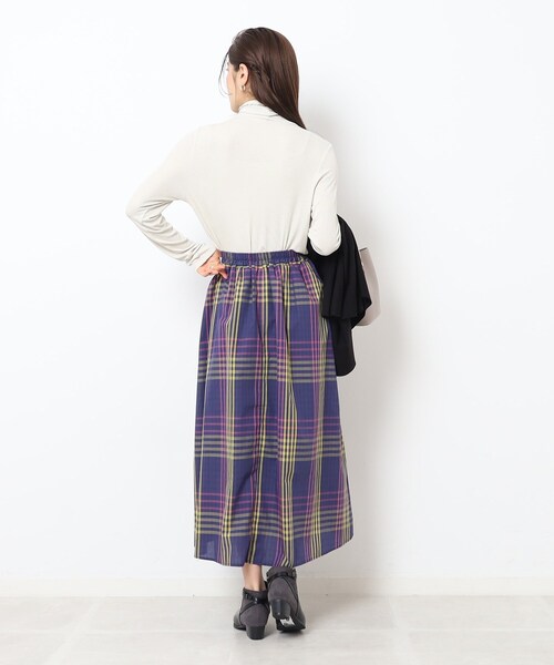 DRESKIP(ドレスキップ)の「◆大人なシアー感 レイヤードにぴったりのインナータートル【SHOO WARM/吸湿発熱】(Tシャツ/カットソー・レディース・オフホワイト/ホワイト系5/ブラック/スモーキーグリーン系/ライトオレンジ系/サックスブルー/ライトグレー・02/03/04)」の19枚目の写真