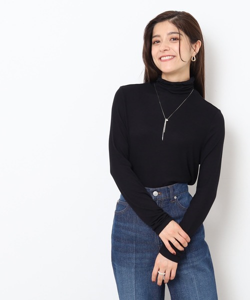 DRESKIP(ドレスキップ)の「◆大人なシアー感 レイヤードにぴったりのインナータートル【SHOO WARM/吸湿発熱】(Tシャツ/カットソー・レディース・オフホワイト/ホワイト系5/ブラック/スモーキーグリーン系/ライトオレンジ系/サックスブルー/ライトグレー・02/03/04)」の4枚目の写真