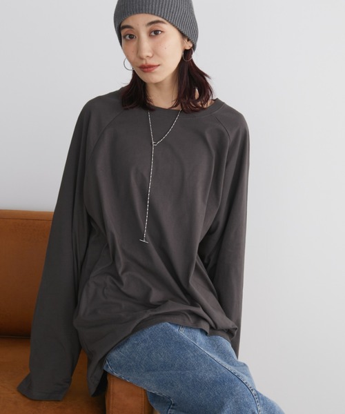 Auntie Rosa Holiday（アンティローザホリデー）の「ラグランスリーブBIGロンT（Tシャツ/カットソー・レディース・ナチュラル/グレー/グリーン/ブルー/ピンク/サックスブルー/チャコールグレー/ダークグレー/レッド/ネイビー/ネイビー系・FREE）」の4枚目の写真