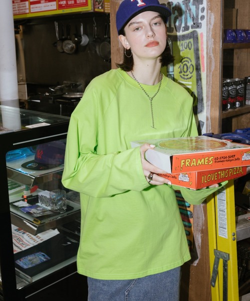 Auntie Rosa Holiday（アンティローザホリデー）の「ラグランスリーブBIGロンT（Tシャツ/カットソー・レディース・ナチュラル/グレー/グリーン/ブルー/ピンク/サックスブルー/チャコールグレー/ダークグレー/レッド/ネイビー/ネイビー系・FREE）」の20枚目の写真