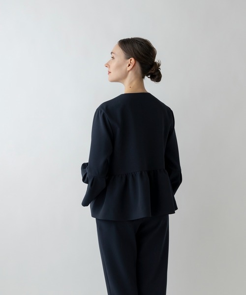 ⭐︎新品未使用品⭐︎sono ポタリースリーブフレア ジャケット Sono（ソーノ）の「【SONO NAVY】ボタリースリーブフレアジャケット