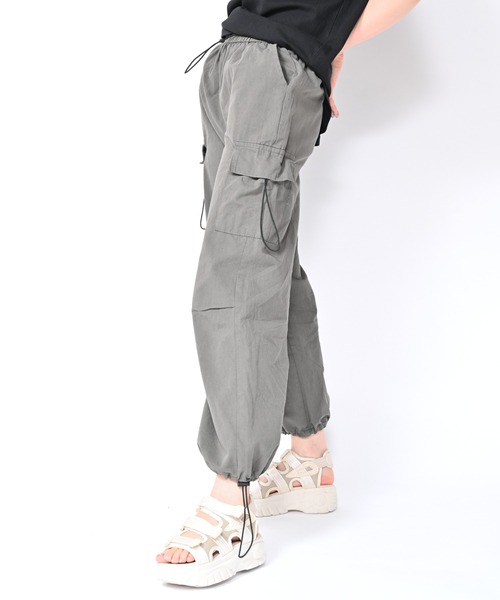 Alite cloth(アリーテクロス)の「アメリカンスタイルワイドカーゴパンツ(カーゴパンツ・レディース・ホワイト/ピンク/ブラック/グレー・M/L/S/XL)」の21枚目の写真