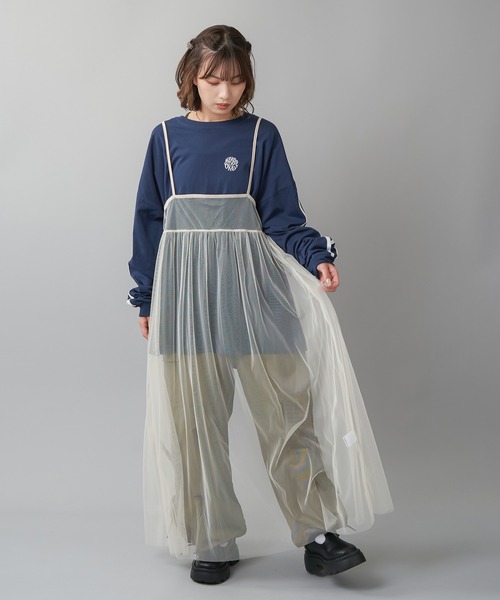 SPINNS（スピンズ）の「【2way!前後で着られる】チュールロングキャミワンピース レイヤード（ワンピース・レディース・アイボリー/ブルー/ブラック/チャコール/ピンク/グレイッシュベージュ/ピンク系その他/ライトブルー/レッド・ONESIZE）」の12枚目の写真