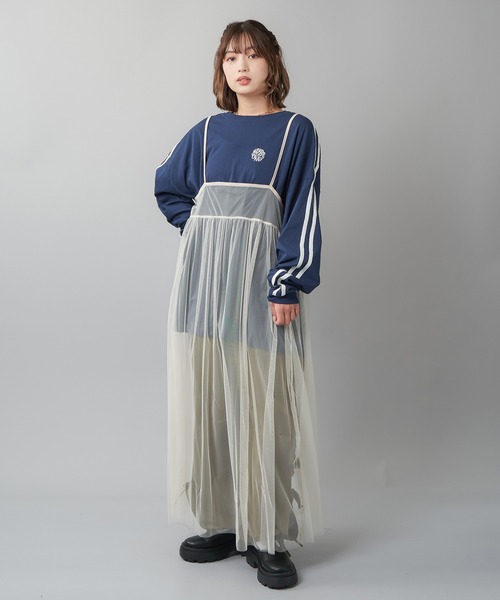 SPINNS（スピンズ）の「【2way!前後で着られる】チュールロングキャミワンピース レイヤード（ワンピース・レディース・アイボリー/ブルー/ブラック/チャコール/ピンク/グレイッシュベージュ/ピンク系その他/ライトブルー/レッド・ONESIZE）」の13枚目の写真