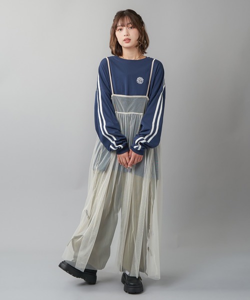 SPINNS（スピンズ）の「【2way!前後で着られる】チュールロングキャミワンピース レイヤード（ワンピース・レディース・アイボリー/ブルー/ブラック/チャコール/ピンク/グレイッシュベージュ/ピンク系その他/ライトブルー/レッド・ONESIZE）」の14枚目の写真