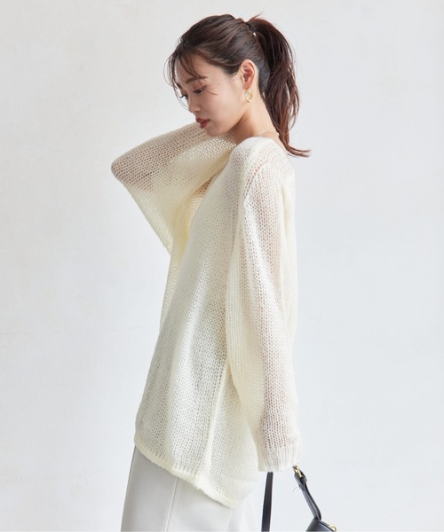 Chez toi(シェトワ)の「モヘアライクシアーVネックプルオーバー(ニット/セーター・レディース・オフホワイト/ブラック/ブルー・FREE)」の8枚目の写真