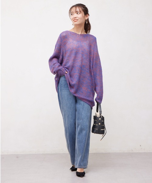 Chez toi(シェトワ)の「モヘアライクシアーVネックプルオーバー(ニット/セーター・レディース・オフホワイト/ブラック/ブルー・FREE)」の6枚目の写真