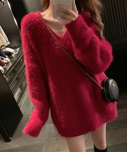 gossip！ロサンゼルス（ゴシップロサンゼルス）の「YUGA　Vネック　ルーズシルエットセーター（ニット/セーター・レディース・ブラウン/ブルー/オフホワイト/レッド/ブラック・FREE）」の16枚目の写真