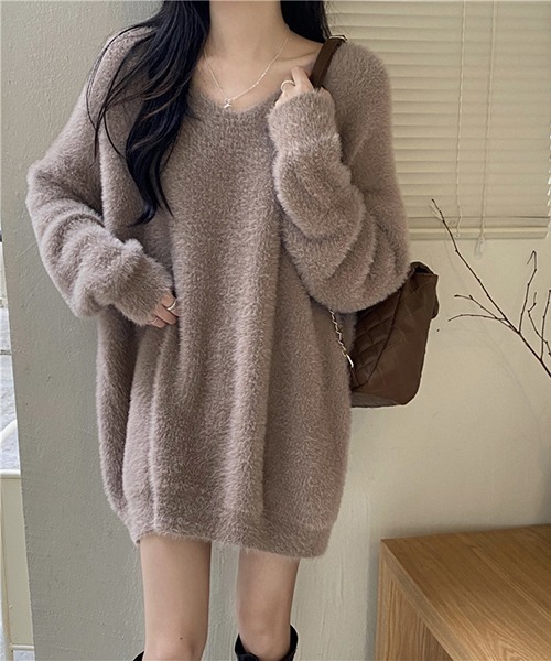 gossip！ロサンゼルス（ゴシップロサンゼルス）の「YUGA　Vネック　ルーズシルエットセーター（ニット/セーター・レディース・ブラウン/ブルー/オフホワイト/レッド/ブラック・FREE）」の11枚目の写真