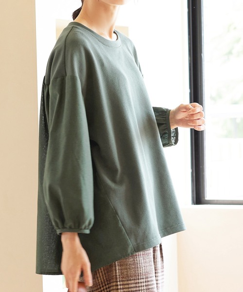 Viola e Viola(ヴィオラエヴィオラ)の「綿混ミニ裏毛異素材切替フレアートップス(Tシャツ/カットソー・レディース・グリーン/ライトグレー/スミクロ・M/L/3L/LL)」の4枚目の写真