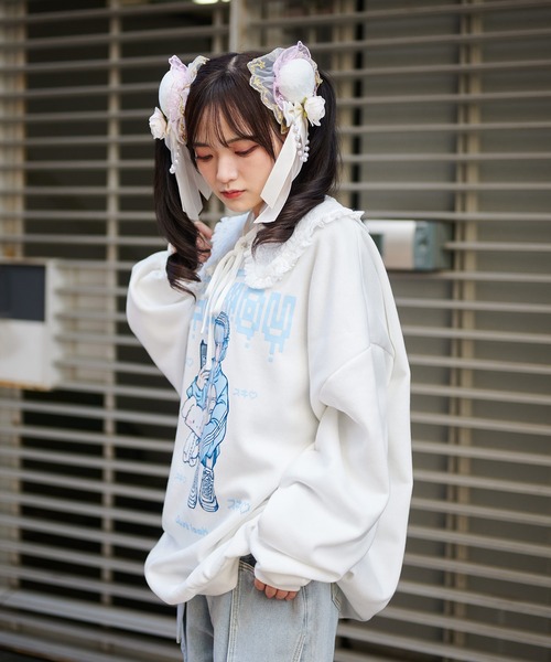 SPINNS（スピンズ）の「甘さと毒っぽさのバランスがちょうどいい、レースつけ襟（付け襟・レディース・ホワイト・ONESIZE）」の4枚目の写真