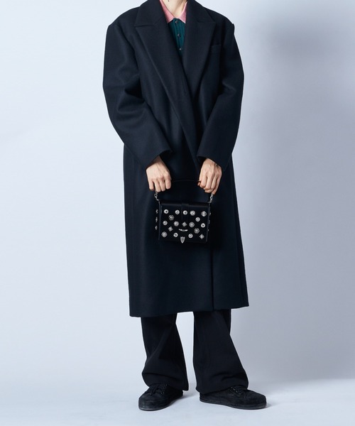 【関税込み】Toga Pulla ホワイト Chain バッグ TOGA(トーガ) トートバッグ(レディース) - 海外通販のBUYMA
