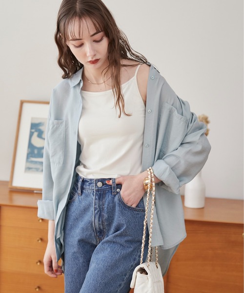 ANGIE(アンジー)の「オーバーサイズ シアーシャツ(シャツ/ブラウス・レディース・ベージュ/オフホワイト/スミクロ/サックスブルー・FREE)」の4枚目の写真