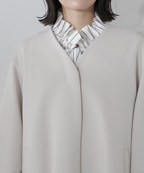 NATURAL BEAUTY BASICノーカラーフォルムハーフコート Ｍ/オフ NATURAL BEAUTY BASIC（ナチュラルビューティーベーシック）の