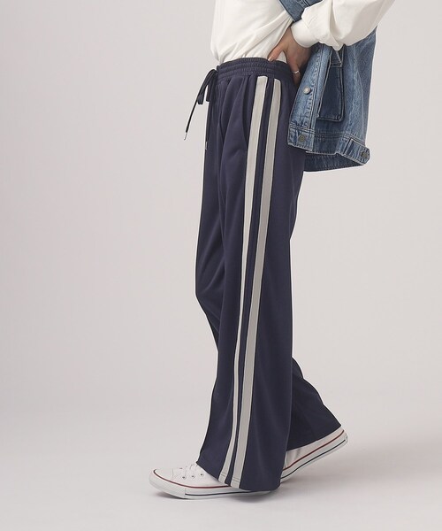 Cutie Blonde(キューティーブロンド)の「◆【セットアップ可】ライン入り トラックワイドパンツ(その他パンツ・レディース・グレー/ネイビー/ブラック・02/03/04)」の4枚目の写真