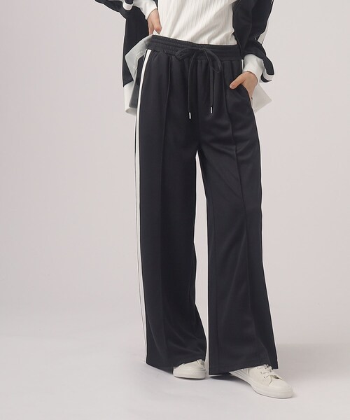 Cutie Blonde(キューティーブロンド)の「◆【セットアップ可】ライン入り トラックワイドパンツ(その他パンツ・レディース・グレー/ネイビー/ブラック・02/03/04)」の12枚目の写真