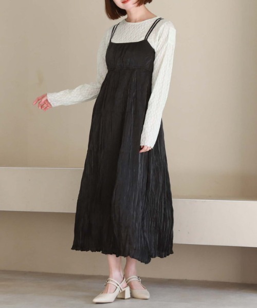 archives（アルシーヴ）の「リンクルシャイニーキャミワンピース（ワンピース・レディース・ブラック/アイボリー/ラベンダー/グレー・MEDIUM）」の3枚目の写真