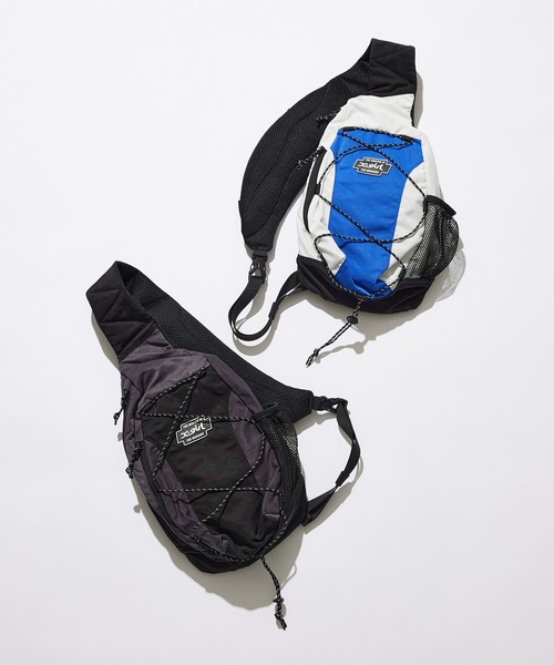 X-girl（エックスガール）の「BUNGEE CORD MINI BAG（ショルダーバッグ・レディース・ブルー/ブラック・ONE SIZE）」の3枚目の写真