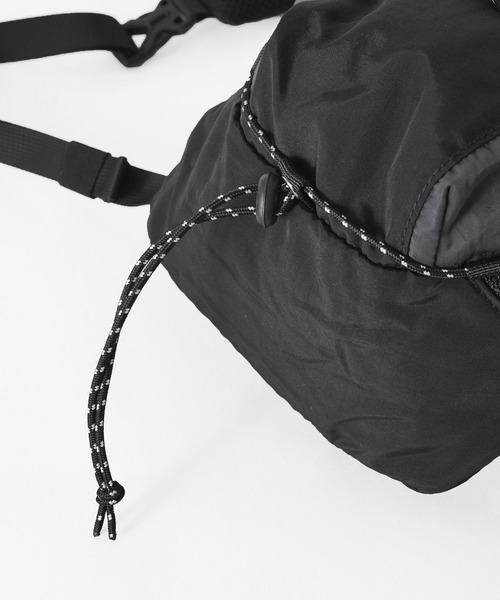 X-girl（エックスガール）の「BUNGEE CORD MINI BAG（ショルダーバッグ・レディース・ブルー/ブラック・ONE SIZE）」の10枚目の写真