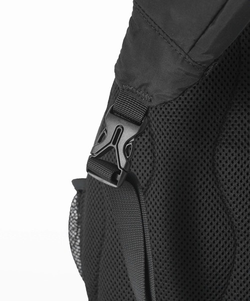 X-girl（エックスガール）の「BUNGEE CORD MINI BAG（ショルダーバッグ・レディース・ブルー/ブラック・ONE SIZE）」の11枚目の写真