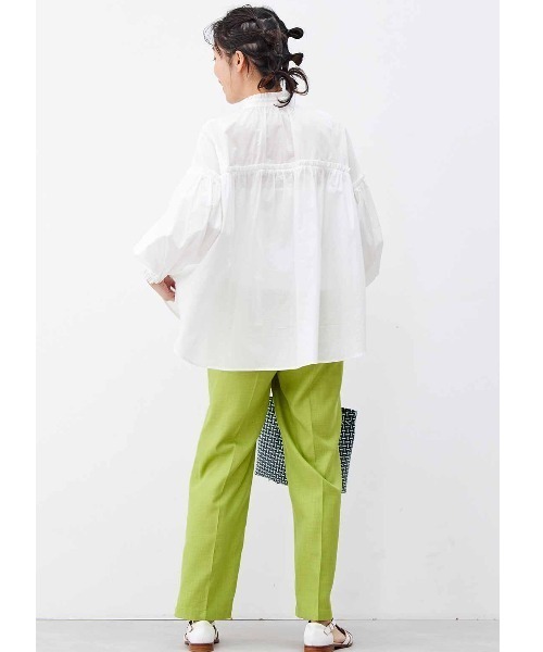 Live in comfort(リブインコンフォート)の「リブ イン コンフォート 大人に似合う 甘すぎないコットンフリルブラウス(シャツ/ブラウス・レディース・ホワイト/ミント/ブラック/ラベンダー・X-LARGE/LARGE/MEDIUM/SMALL/XX-LARGE)」の7枚目の写真