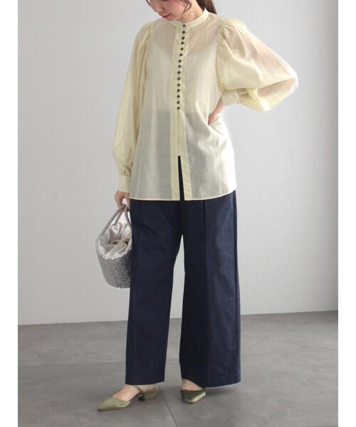 Te chichi（テチチ）の「フロントメニーボタンブラウス（シャツ/ブラウス・レディース・オフホワイト/チャコールグレー/イエロー・F）」の5枚目の写真