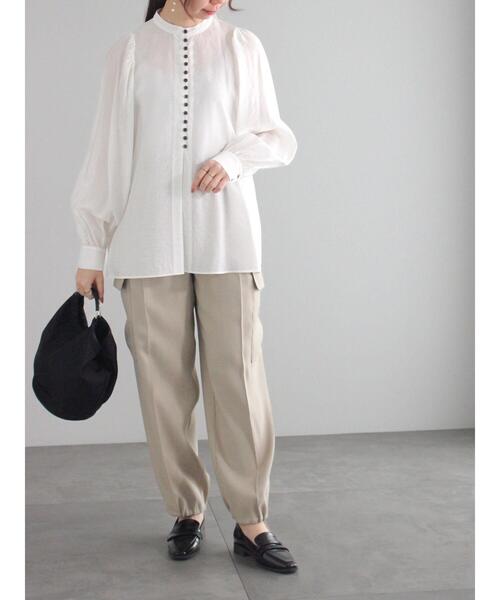 Te chichi（テチチ）の「フロントメニーボタンブラウス（シャツ/ブラウス・レディース・オフホワイト/チャコールグレー/イエロー・F）」の9枚目の写真