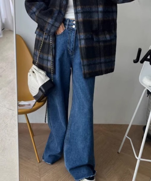 COCOMOMO(ココモモ)の「ワイドデニムパンツ ハイウエストダブルボタン(デニムパンツ・レディース・ダークブルー/ブラック・S/M/L)」の7枚目の写真