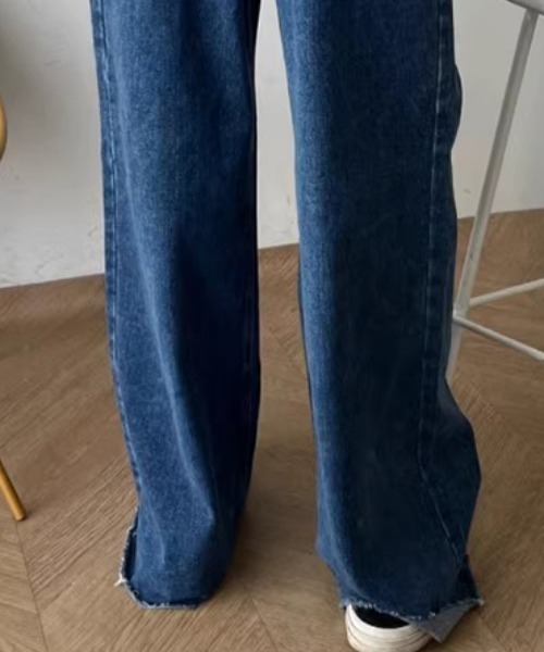 COCOMOMO(ココモモ)の「ワイドデニムパンツ ハイウエストダブルボタン(デニムパンツ・レディース・ダークブルー/ブラック・S/M/L)」の11枚目の写真