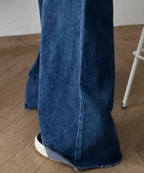 COCOMOMO(ココモモ)の「ワイドデニムパンツ ハイウエストダブルボタン(デニムパンツ・レディース・ダークブルー/ブラック・S/M/L)」の12枚目の写真